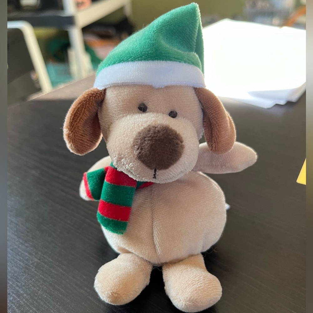 Vintage 2006 TY Beanie Baby "Slushes" The Dog from Jingle Beanies Collection